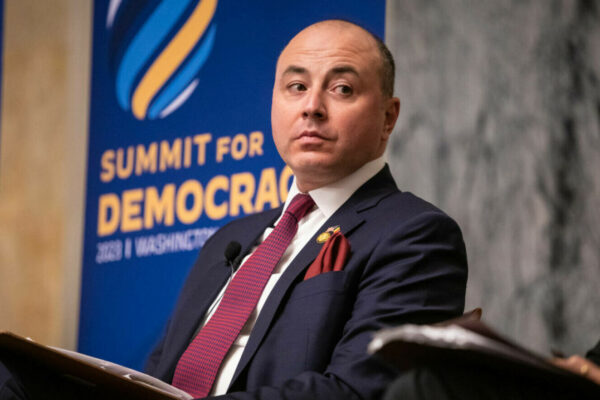 Ambasadorul României în SUA afirmă că a fost exclus de la întâlnirile politice ale lui Ciolacu de peste Ocean. Ce i s-a zis
