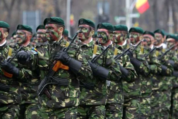 Armată obligatorie sau voluntariat? Răspunsul unui reputat general român la întrebarea care dă frisoane