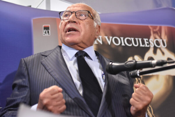 Decizie-şoc în justiţie: Sentinţa prin care a fost condamnat Voiculescu, suspendată. Recuperarea prejudiciului de 60 de milioane de euro, în aer