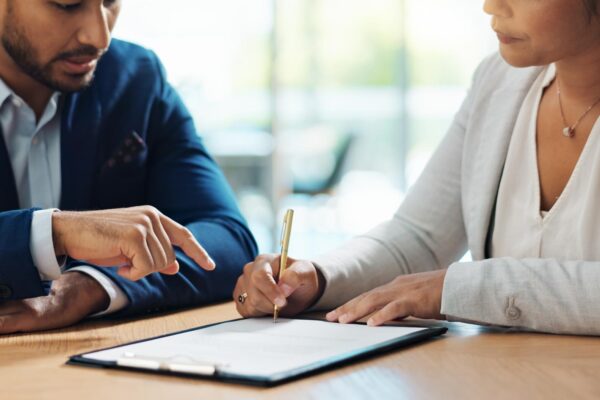 Cum negociezi contracte avantajoase cu furnizorii de materii prime și servicii