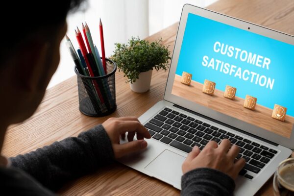 Cum folosești recenziile clienților pentru a crește încrederea în brand