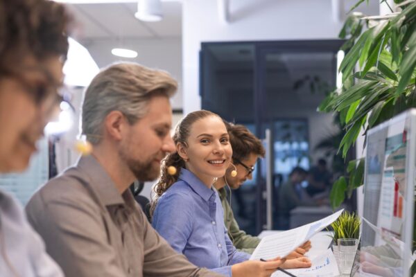 10 procese repetitive din firmă pe care le poți automatiza în 2026