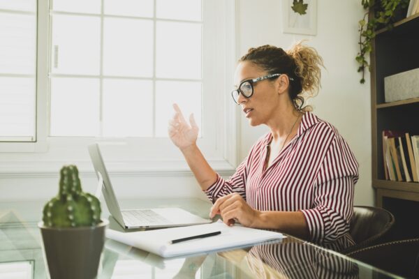 Cursuri de antreprenoriat online: cum să alegi formarea potrivită pentru afacerea ta