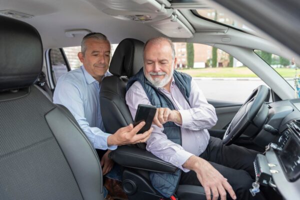 Taxi și ride-sharing: cum funcționează ca afacere în 2026