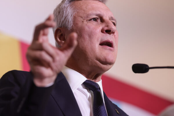 Daniel Zamfir reclamă fonduri necheltuite la Economie: execuție bugetară de 23%