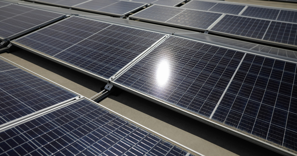 Șapte suspecți în ancheta furturilor de cabluri din parcuri fotovoltaice din trei județe